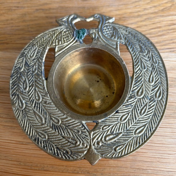 Vintage brass peacock votive candle holder - Picture 5 of 5